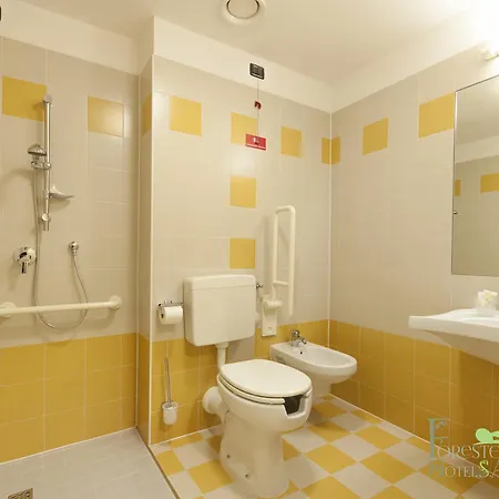 Otel Foresteria Sant'anna Ferrara